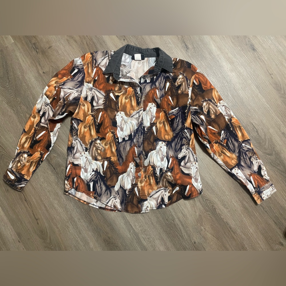 Women's Horse-Print Button-Down Shirt in Brown Multi